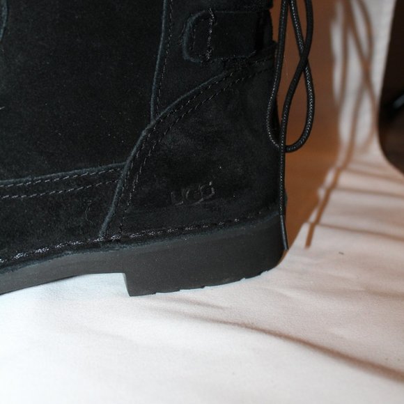 NIB UGG NAIYAH SUEDE SHEEPSKIN TIE WINTER ANKLE BOOTIE BOOTS BLACK - Picture 6 of 10